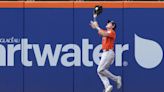 Astros move above .500 for 1st time this year, beat Mets 10-5 in 11 innings for 9th win in 10 games