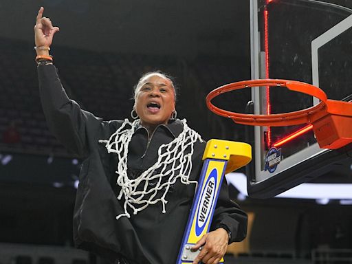 Dawn Staley drops the mic with powerful ESPYS Jimmy V Award message