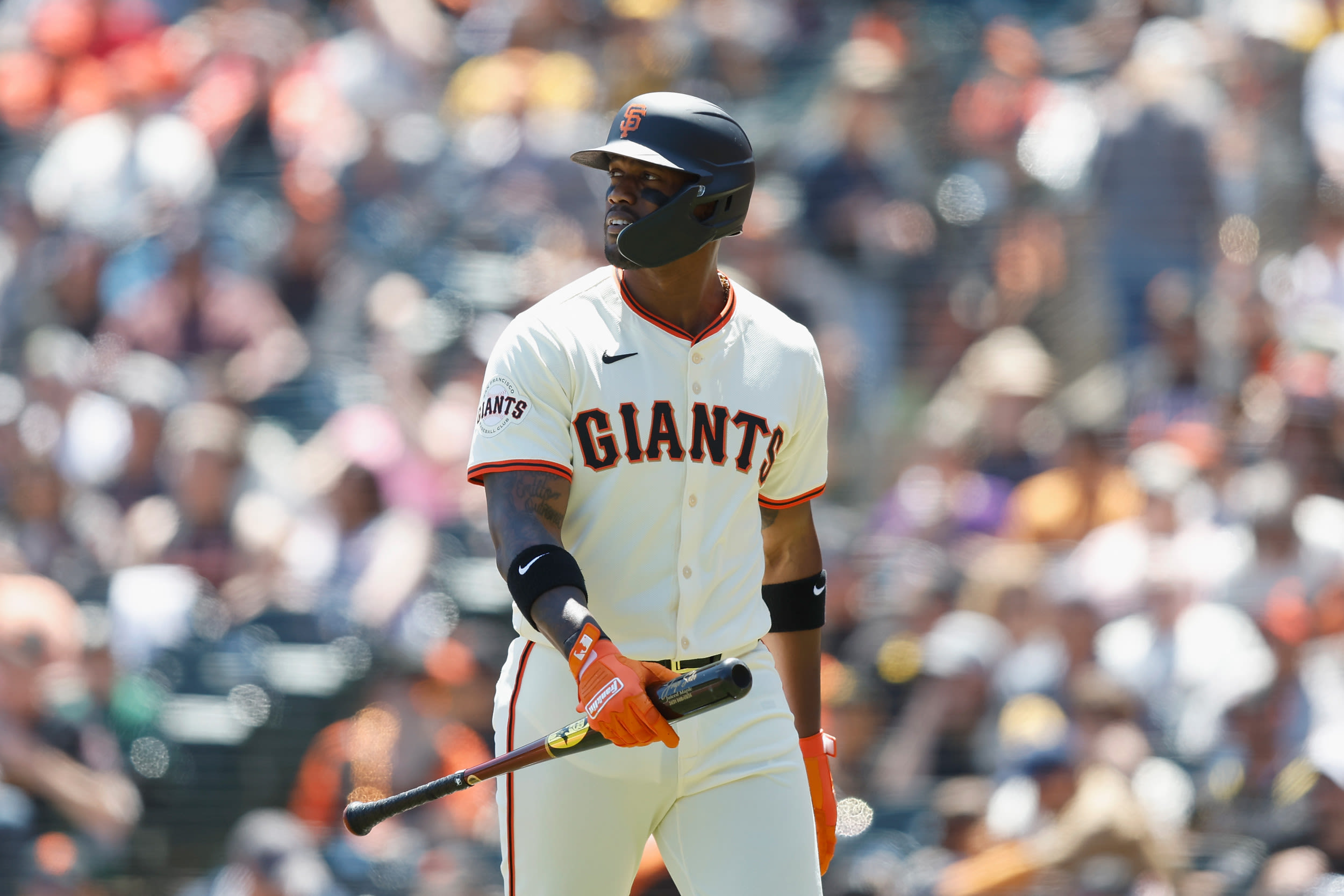 Injured Giants All-Star Gets Hurt Again While Taking Batting Practice