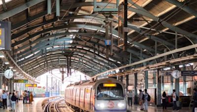 Delhi Rains: Train Movement Affected at Some Stations Due to Waterlogging, Metro Services Disrupted in Dwarka - News18