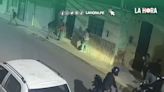 Delincuentes en motocicletas asaltan a dos jóvenes en pleno centro de Piura