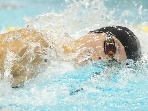 Penny Oleksiak wins 100-metre freestyle at Olympic swim trials