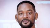 Will Smith raps "Just the Two of Us" along with a 10-year-old bass player