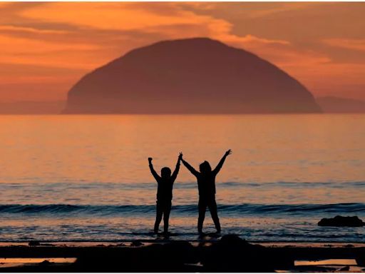 Overwhelming number of tourists would recommend Ayrshire as holiday destination