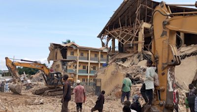 Al menos 21 muertos y decenas de heridos en el derrumbe de una escuela en Nigeria