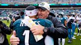 Doug Pederson get standing O, tough loss in Philly return