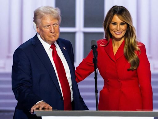 Melania Trump cuestiona el relato oficial del intento de asesinato contra su esposo