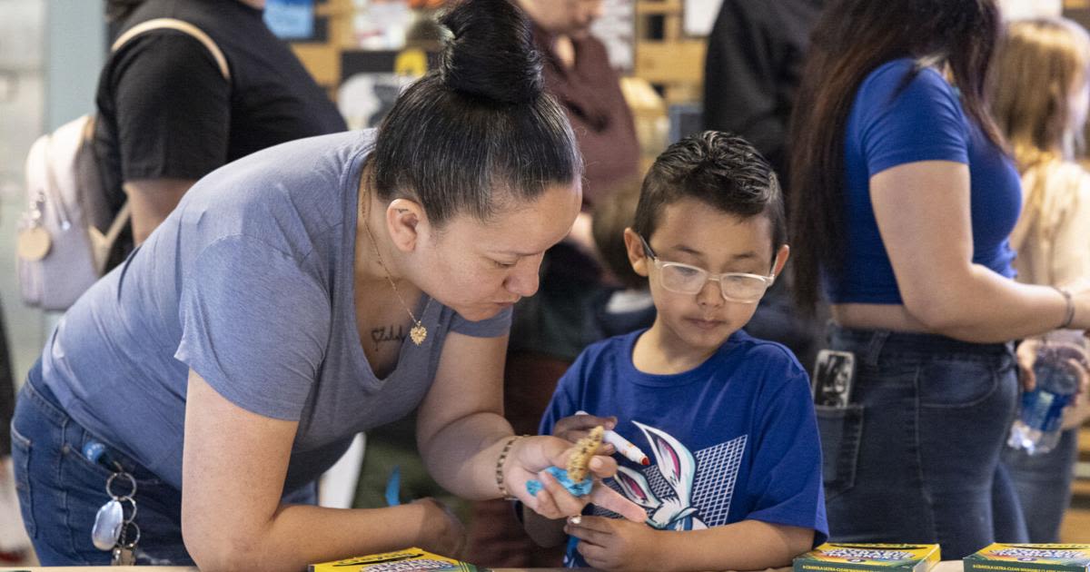 More than 1,000 pieces of student art showcased at Sioux City Community School District's ArtWorks