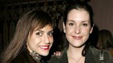 Melanie Lynskey Shares the “Heartbreaking” Pressure Brittany Murphy Felt as an Actress