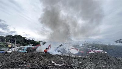 新竹芎林廢木材廠火警 連燒8天臭到爆！空勤救援因天候受阻 - 社會