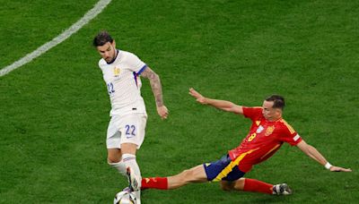 Fabian emerges from the shadows to help Spain shine