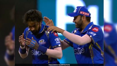 Rohit Sharma's Reaction To 'Bowler' Hardik Pandya's Success Impresses Internet. Video | Cricket News