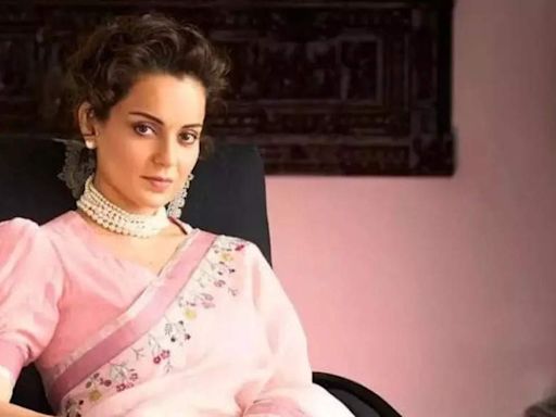 Kangana Ranaut found her poetic side amid lockdown; Says, 'Aasman emerged organically' | Hindi Movie News - Times of India