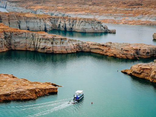 Lake Powell water hits highest level in three years