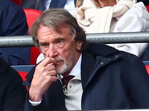 Sir Jim Ratcliffe risks second unpopular Man United decision in a week with Joshua Zirkzee transfer