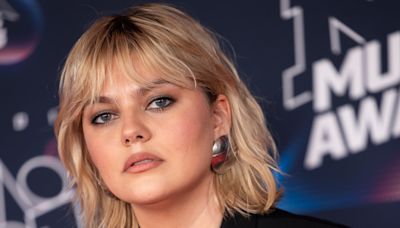 Vu d'Instagram - "Je ne l'avais pas du tout reconnue", "Magnifique, t'es une icône" : Louane change totalement de look pour la rentrée et surprend (positivement) tous ses fans