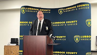 Lubbock, Lynn county sheriffs share details after deadly SWAT standoff in Tahoka