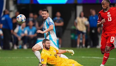 Lionel Messi's breakthrough assist caps Argentina's win vs. Canada in Copa America opener