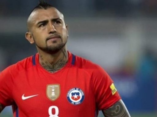 Chile en llamas: Arturo Vidal destrozó a Ricardo Gareca en un furioso streaming y pidió la vuelta de un jugador de Boca a la Selección