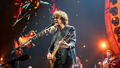 Jeff Lynne’s Electric Light Orchestra Create ‘Strange Magic’ at New York City Farewell Gig