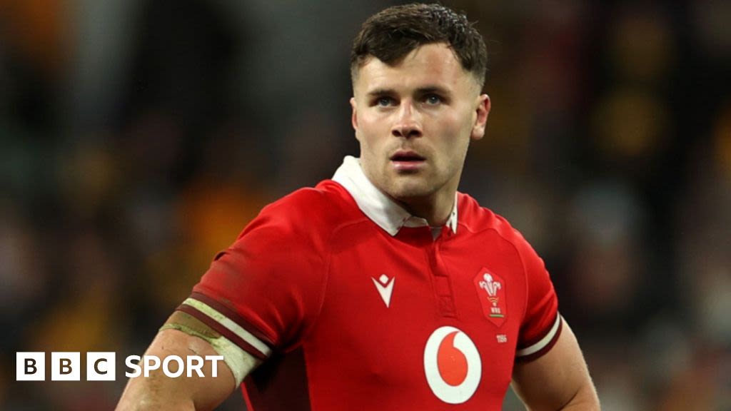 Mason Grady: Wales centre "in credit" after Australia tour experiment