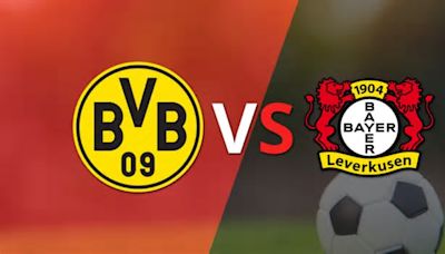 Ya juegan Borussia Dortmund y Bayer Leverkusen en el estadio Signal Iduna Park