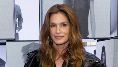 Cindy Crawford Opened Up for the First Time About 'Survivor Guilt' & We Just Want to Give Her a Hug