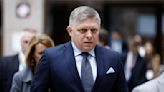 Slovaquie: le Premier ministre, blessé par balles, poursuit sa convalescence à son domicile