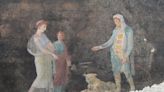 Salen a la luz en Pompeya varios frescos sobre la guerra de Troya en un imponente salón de banquetes