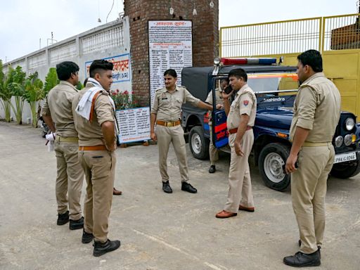 At least 18 killed as over-speeding bus crashes into milk tanker on Indian highway