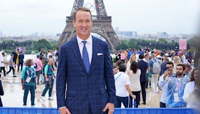 Peyton Manning breaks out opening ceremony wristband with notes on Olympic athletes