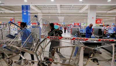 Trabajadores de Walmart Chile suspenden huelga; extienden contrato 18 meses: gremio