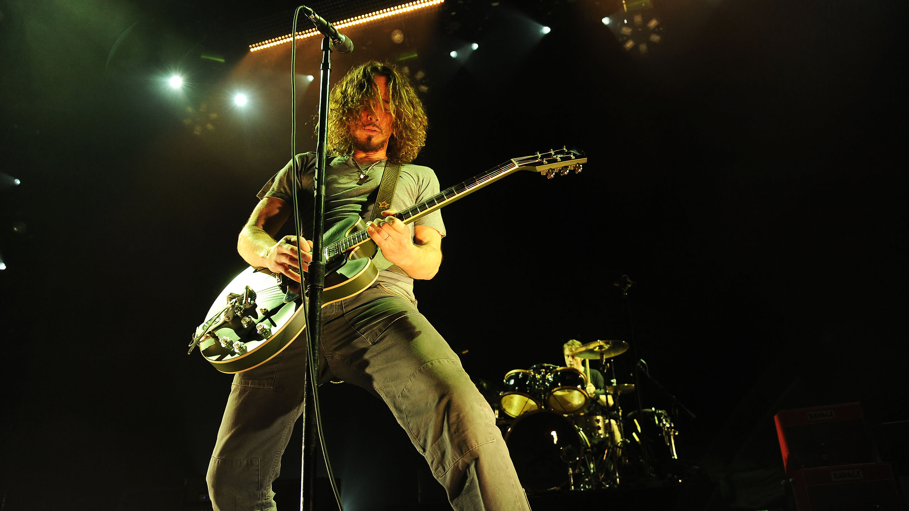 8 non-album Chris Cornell tracks that showcase his brilliance