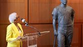 Hank Aaron honored with new statue at Baseball Hall of Fame