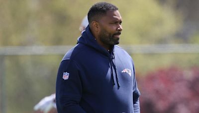 Jerod Mayo on Patriots' quarterback competition and other notes from Monday's OTA