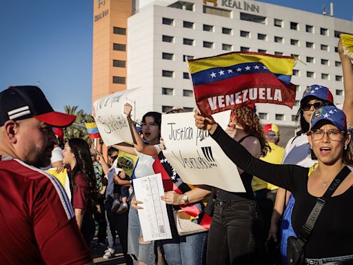 Migrantes venezolanos en frontera norte de México, entre esperanza y miedo tras elecciones