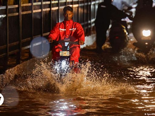 India: Monsoon rains lash Mumbai, disrupt travel – DW – 07/08/2024