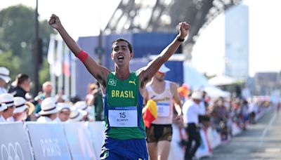 Olimpíadas de Paris: famosos comemoram prata de Caio Bonfim na marcha atlética