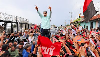 Maduro arrancará su campaña electoral con la toma de 70 ciudades