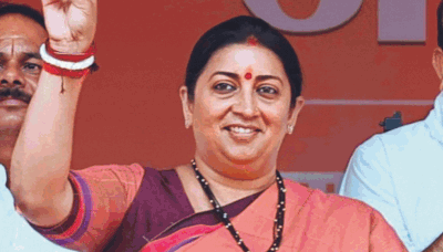 Smriti props up ‘labharthis’, local connect to woo voters | India News - Times of India