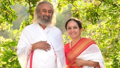 Meet Bhanumathi Narasimhan, sister of Sri Sri Ravishankar and a successful author; Know about her career, education and family background