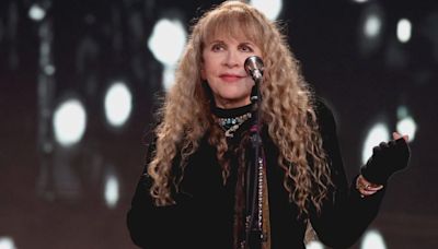 Stevie Nicks cancels hours before gig after 'surgical procedure'