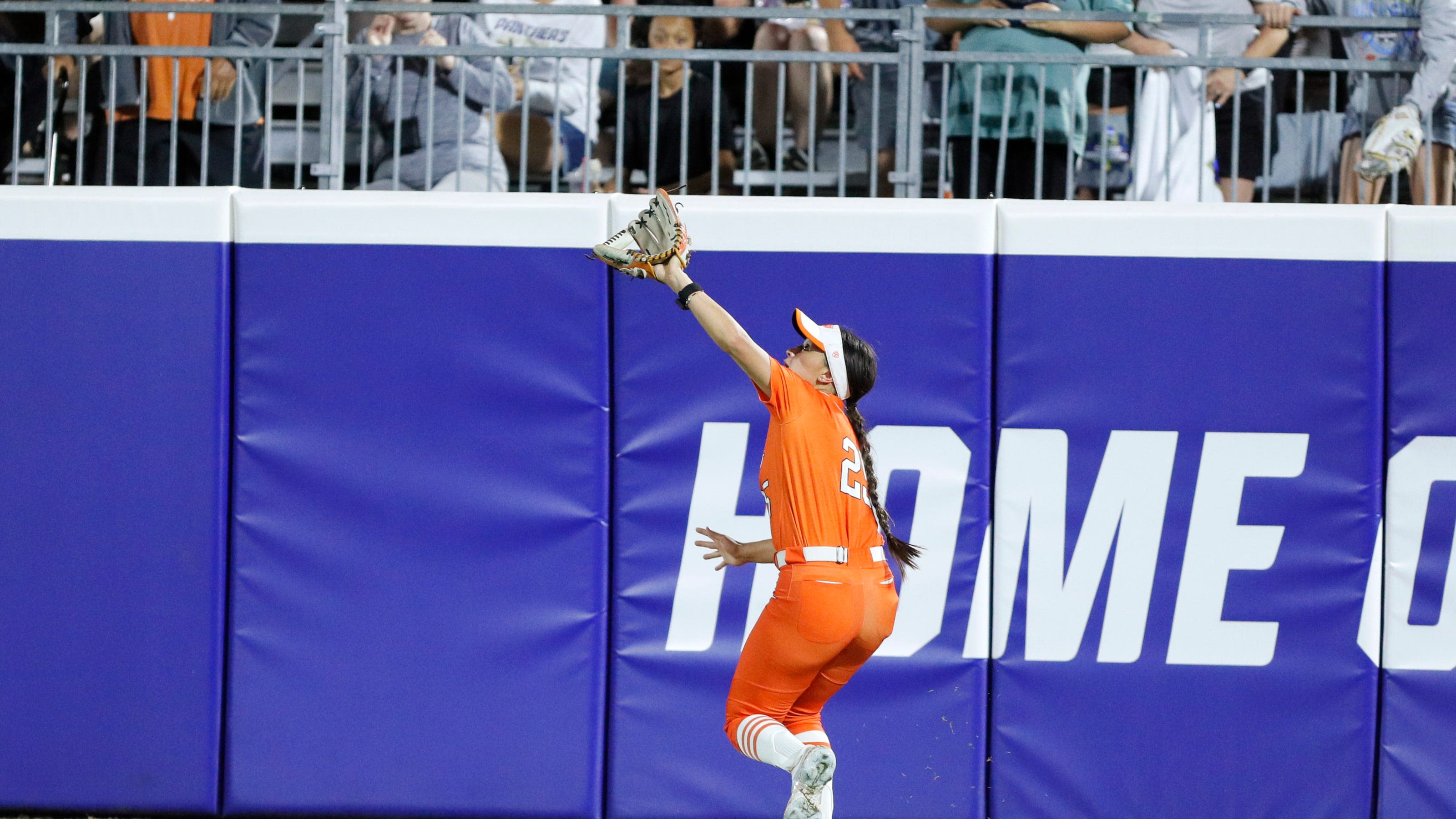Oklahoma State softball vs Stanford live score updates in WCWS elimination game