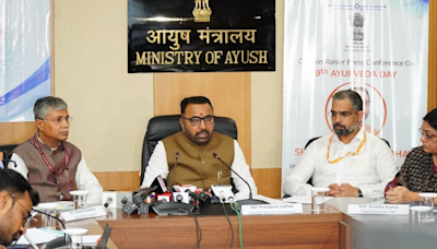 Govt plans to include 170 AYUSH packages in AB-PMJAY, stores for traditional medicines in tehsils - ET HealthWorld