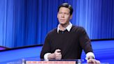 Ike Barinholtz advances to 'Jeopardy! Tournament of Champions' semifinals