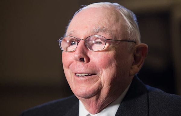 Charlie Munger Will Be Absent From Warren Buffett's Side Saturday: First Berkshire Hathaway Meeting Without The 'Architect'