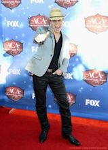 Dustin Lynch