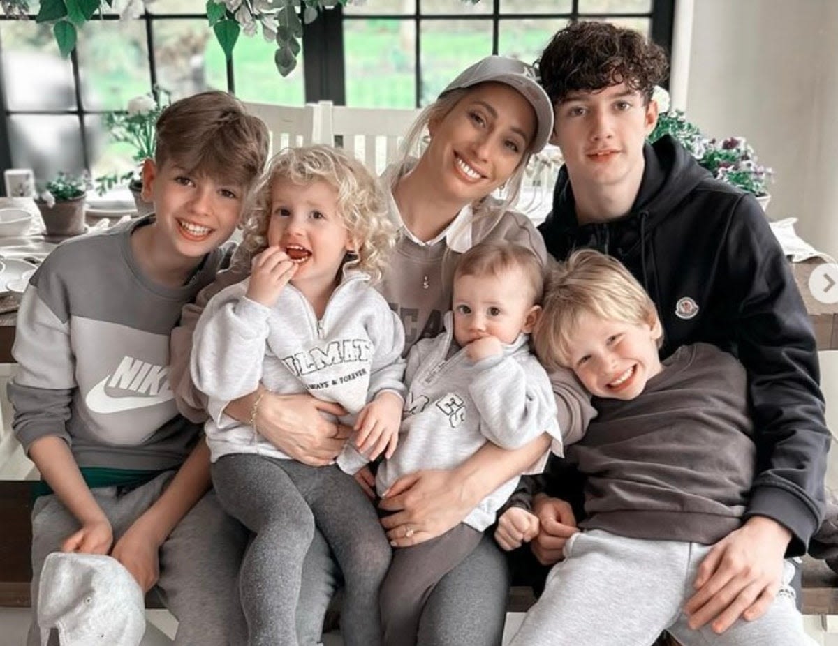 Stacey Solomon ‘giving up showbiz career to be stay-at-home mum’ to her five children