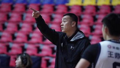 獨家》UBA世新大學男籃隊解散恐成定局 總教練何正峰帶球員跳槽