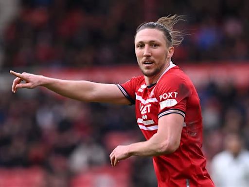 Luke Ayling sees fresh free transfer option emerge as pundit outlines his Leeds United concern